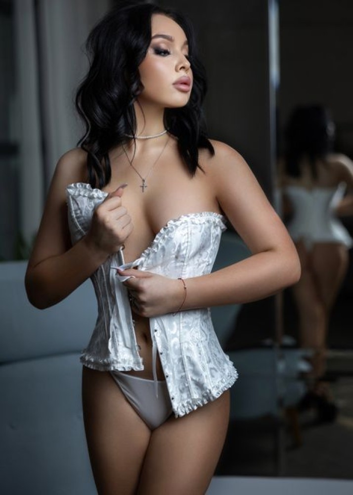 Индивидуалка Эмилия фото № 2 в городе Лодейное Поле